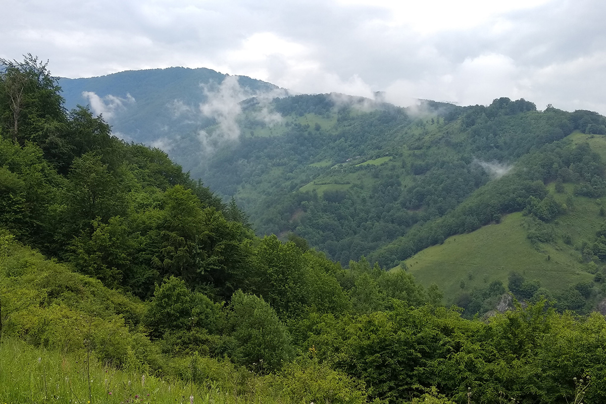 Valea Cernei - Catun Inelet - We Roam Europe (1)